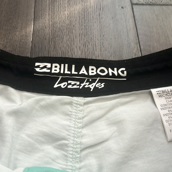 Men’s billabong low tides surfer swim board shorts - Picture 5 of 10